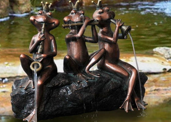 Porcellana Fontana all'aperto Spitters delle rane di Polyresin tre fornitore