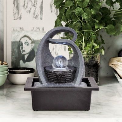 Dell'interno contemporaneo con la fontana del salone della decorazione di interni della casa di Polyresin della palla di vetro con il LED fornitore