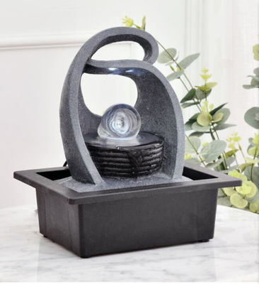 Dell'interno contemporaneo con la fontana del salone della decorazione di interni della casa di Polyresin della palla di vetro con il LED fornitore