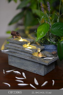 La decorazione domestica Polyresin dell'interno accende la fontana fornitore