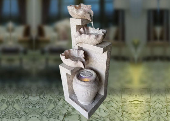 Caratteristica all'aperto del giardino della cascata di tre Lotus fornitore