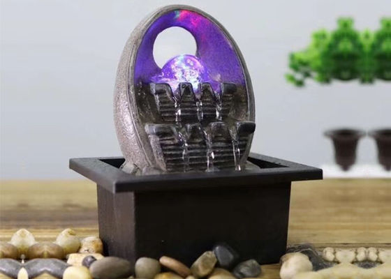 Fontana accesa contemporaneo della palla di vetro fornitore