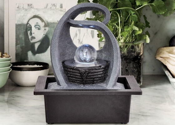 Dell'interno contemporaneo con la fontana del salone della decorazione di interni della casa di Polyresin della palla di vetro con il LED fornitore